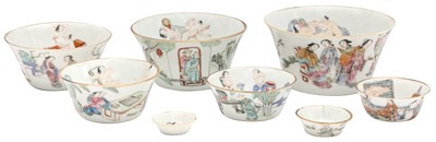 Lot 198 - A NEAR-SET OF CHINESE FAMILLE-ROSE 'EROTIC' GRADUATED CUPS