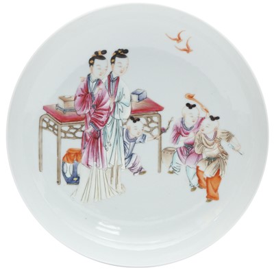 Lot 699 - A CHINESE FAMILLE-ROSE 'LADIES AND BOYS' DISH