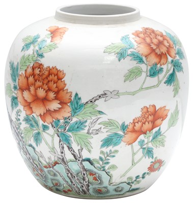 Lot 708 - A CHINESE FAMILLE-ROSE 'PEONY' JAR