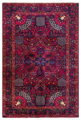 Lot 82 - AN ANTIQUE KIRMAN LAVER RUG, SOUTH PERSIA