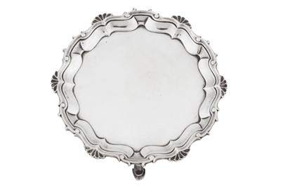 Lot 464 - A George II sterling silver tea or coffee pot stand, London 1750 by William Justis