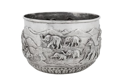 Lot 123 - An early 20th century Anglo – Indian unmarked silver bowl, Bombay circa 1920