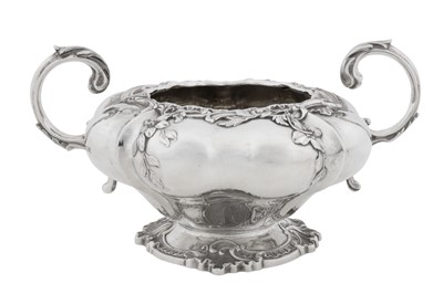 Lot 431 - A William IV sterling silver twin handled sugar bowl, London 1833 by CE script (unregistered)