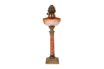Lot 98 - A Victorian column oil lamp