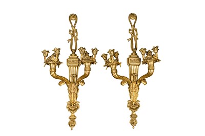 Lot 147 - A PAIR OF ORMULU WALL APPLIQUES IN LOUIS XVI STYLE, EARLY 20TH CENTURY