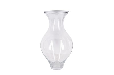 Lot 176 - A VERY LARGE CONTEMPORARY GLASS VASE