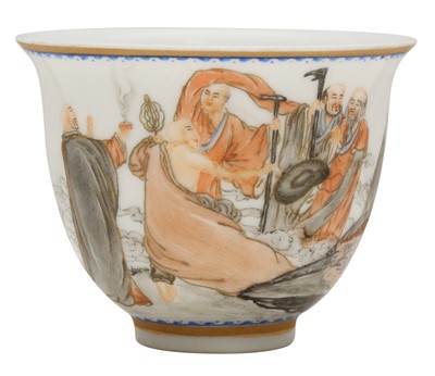 Lot 575 - A CHINESE SEMI-EGGSHELL ENAMELLED 'FIGURAL' CUP