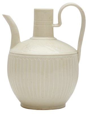 Lot 776 - A CHINESE DING-TYPE WHITE-GLAZED EWER