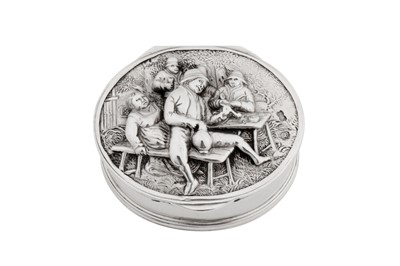 Lot 25 - A George IV sterling silver snuff box, London 1821 by Edward Farrell (reg. 27th April 1813)