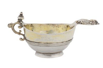 Lot 313 - An early 19th century Norwegian parcel – gilt silver small handled bowl, Bergen 1809, makers’ mark mistruck