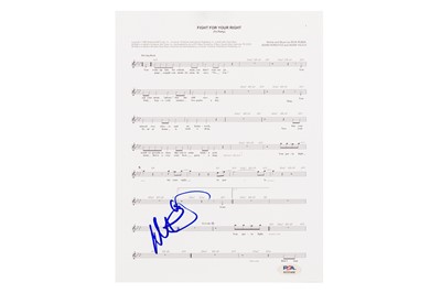 Lot 413 - Mike D