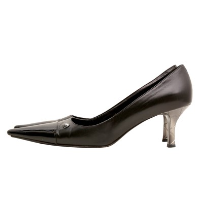 Lot 241 - Chanel Black Matalasse Kitten Heeled Pump - Size 41