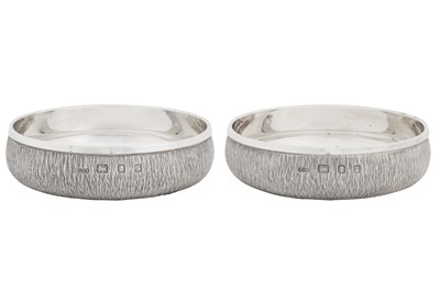 Lot 365 - A pair of Elizabeth II modernist sterling silver dishes, London 1972 by Gerald Benney (1930-2008)