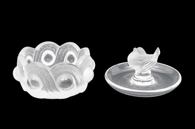 Lot 186 - LALIQUE FRANCE, A FROSTED AND CLEAR GLASS RING DISH AND BOWL