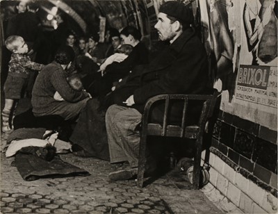Lot 110 - Robert Capa (1913-1954)