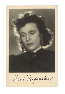 Lot 245 - Riefenstahl (Leni)