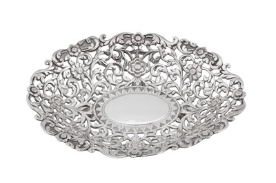 Lot 164 - A late 19th / early 20th century Anglo – Indian silver dish, Cutch, Bhuj circa 1900 by Oomersi Mawji jnr (active 1890-1930)