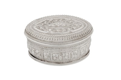 Lot 175 - A mid-20th century Burmese silver lime box, Shan States dated 1953