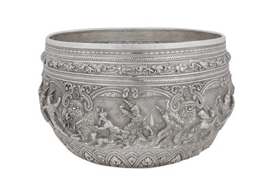 Lot 184 - A late 19th / early 20th century Burmese unmarked silver bowl, Rangoon circa 1900