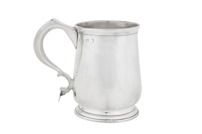 Lot 473 - A George I provincial sterling silver pint mug, Newcastle 1725 by Jonathan French (free 1702/3, d. 1732)