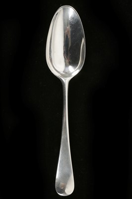 Lot 275 - A fine antique George II Solid Sterling Silver...