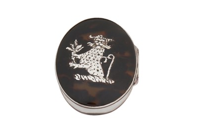 Lot 15 - A George II large unmarked silver and tortoiseshell snuff box, circa 1730