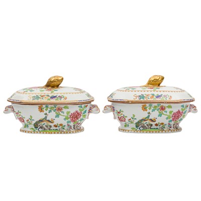 Lot 345 - A pair of Spode stoneware sauce tureens