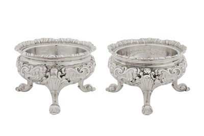 Lot 451 - A pair of George III sterling silver salts with liners, London 1813 by William Burwash