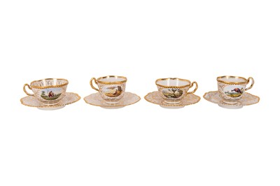 Lot 137 - Flight, Barr & Barr, four teacups and saucers