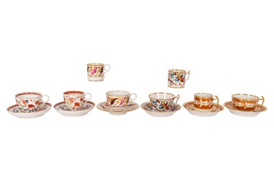 Lot 139 - Worcester porcelain, four teacups, coffee cans and saucers