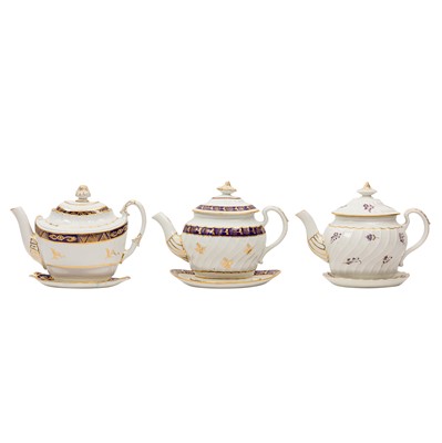 Lot 332 - Worcester porcelain, four teapots, covers and stands, circa 1792-1814