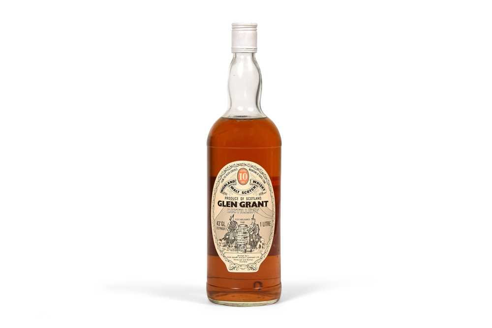 Lot 253 - Glen Grant 10 Year Old - 1 bottle