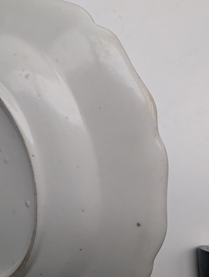 Lot 123 - A mid-18th century Chelsea Porcelain 'Hans Sloane' plate