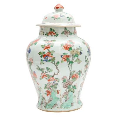 Lot 51 - A Chinese famille-verte vase and cover, Qing dynasty, Kangxi period