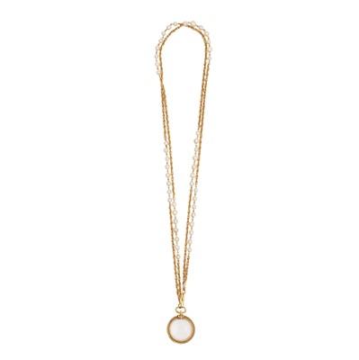 Lot 139 - Chanel Ivory Pearl Loupe Pendant Necklace