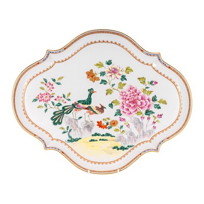 Lot 359 - A Mottahedeh porcelain presentation tray, presented to Mrs Mildred R Mottahedeh