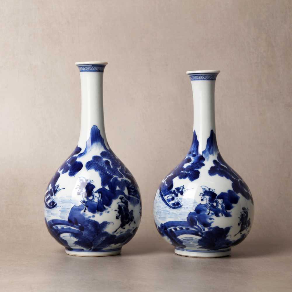15 - Two fine Chinese blue and white 'Han Xin' vases, Qing dynasty, Kangxi period