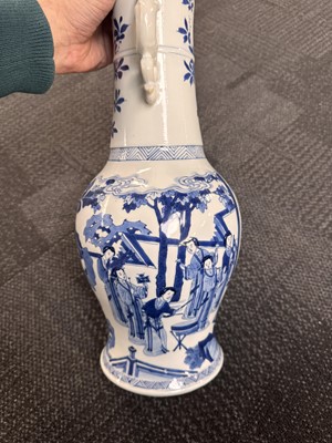 Lot 18 - A rare Chinese blue and white 'Yuanyang Tao' twin-handled vase, Qing dynasty, Kangxi period