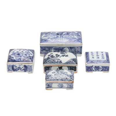 Lot 90 - A group of five Chinese blue boxes and covers, Qing dynasty, 18th/19th century