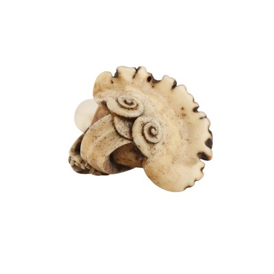 Lot 58 - A Japanese sashi-netsuke of a scepter in the style of Isshosai Hakumin, Asakusa, Meiji period