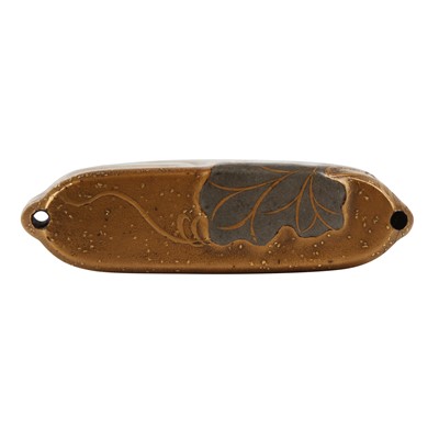 Lot 44 - A Japanese four-case shell-inlaid gold lacquer inro, Edo period, 19th century