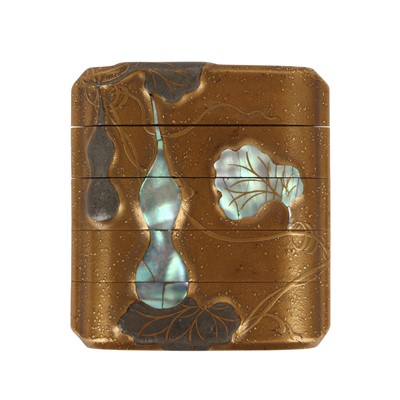 Lot 44 - A Japanese four-case shell-inlaid gold lacquer inro, Edo period, 19th century