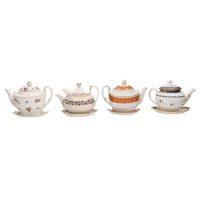 Lot 325 - A group of Worcester teapots and stands, 1792-1814
