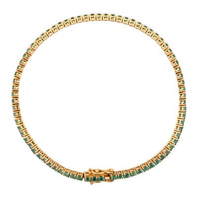 Lot 101A - An emerald line bracelet