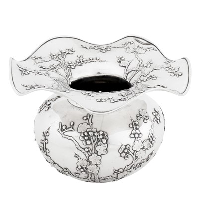 Lot 174 - Canton circa 1920, marked Tai Chang Long, retailed by Luen Wo of Shanghai