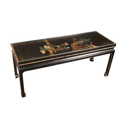 Lot 184 - A Chinese wood hardstone-inlaid table, 19th / 20th century