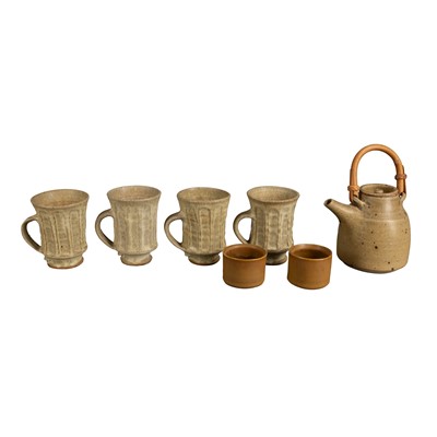 Lot 370 - A group of British studio pottery by various makers