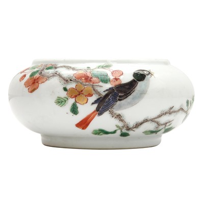 Lot 107 - A Chinese famille-verte 'bird and blossoms' brush washer, 20th century