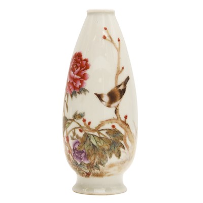 Lot 170 - A Chinese famille-rose 'bird and flowers' vase, 20th century, signed Cheng Yiting