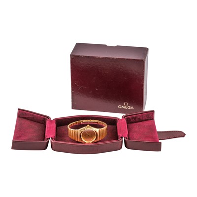 Lot 16 - Omega 'Constellation' Bracelet Watch